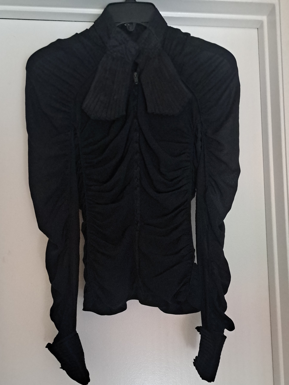 Zac Posen Black Ruched Front Zip Silk Long-Sleeve Blouse w Bow Neck French Cuffs